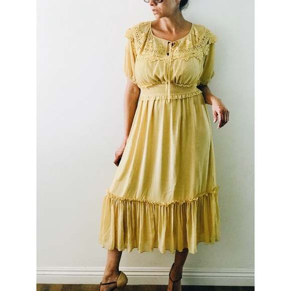 Anthropologie Dresses & Skirts - SOLD NWT Anthropologie Moon River lace midi dress